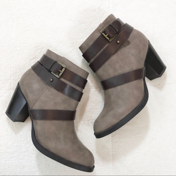 Rampage Shoes - Rampage Vinci taupe ankle boots size 8 1/2